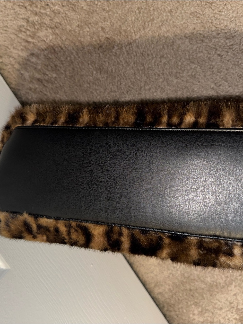 Steve Madden Leopard Print Faux Fur Shoulder Bag New with Tags - Picture 10 of 12